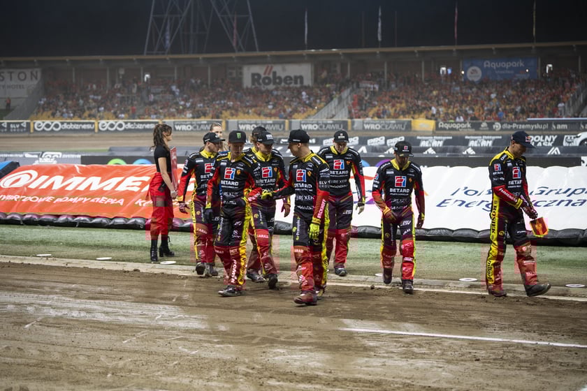 Kibice podczas meczu Betard Sparta Wrocław - GKM Grudziądz na Stadionie Olimpijskim