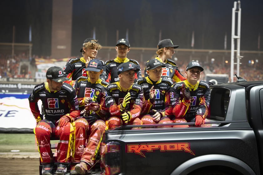 Kibice podczas meczu Betard Sparta Wrocław - GKM Grudziądz na Stadionie Olimpijskim