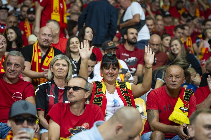 Kibice podczas meczu Betard Sparta Wrocław - GKM Grudziądz na Stadionie Olimpijskim