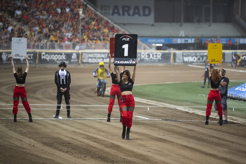 Kibice podczas meczu Betard Sparta Wrocław - GKM Grudziądz na Stadionie Olimpijskim