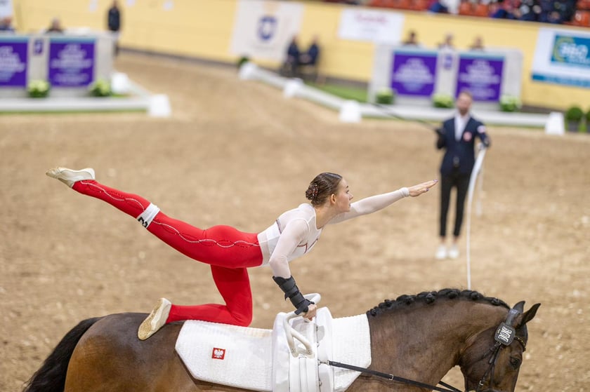 Julianna Kamińska (mistrzyni Polski woltyżerce sportowej z 2023 roku)