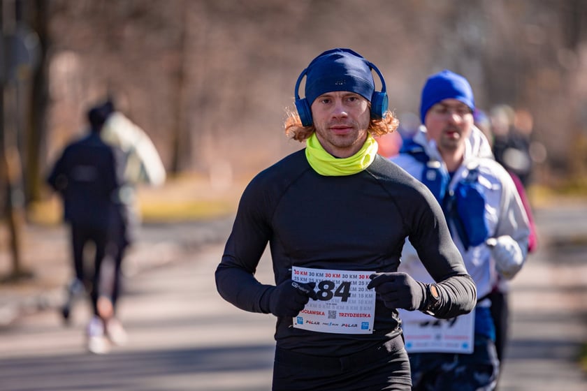 Wrocławska Trzydziestka - zdjęcia uczestników biegu na Stadionie Olimpijskim - 16 marca 2025 r.