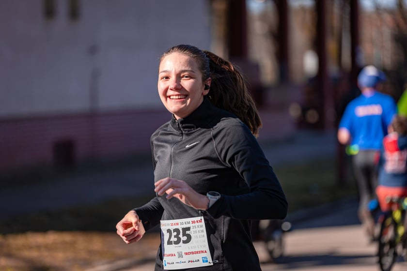 Wrocławska Trzydziestka - zdjęcia uczestników biegu na Stadionie Olimpijskim - 16 marca 2025 r.