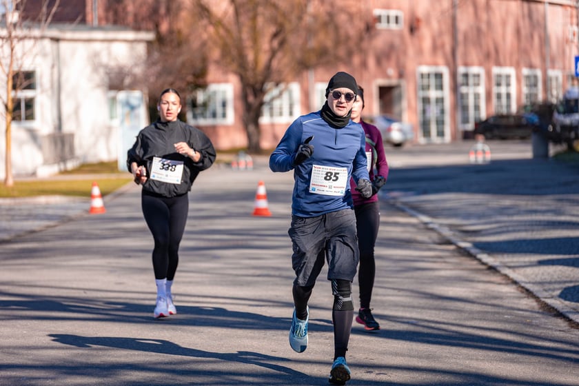 Wrocławska Trzydziestka - zdjęcia uczestników biegu na Stadionie Olimpijskim - 16 marca 2025 r.