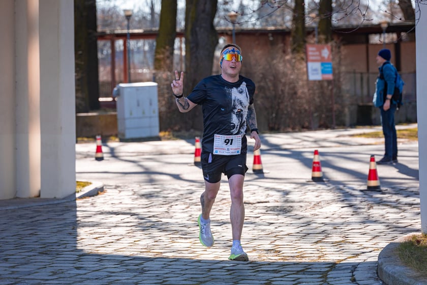Wrocławska Trzydziestka - zdjęcia uczestników biegu na Stadionie Olimpijskim - 16 marca 2025 r.