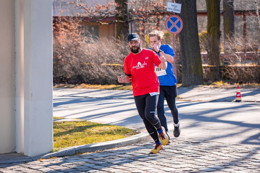 Wrocławska Trzydziestka - zdjęcia uczestników biegu na Stadionie Olimpijskim - 16 marca 2025 r.