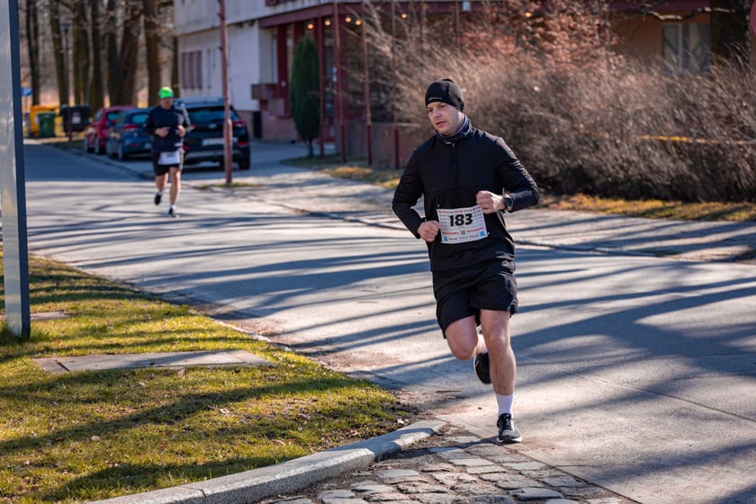 Wrocławska Trzydziestka - zdjęcia uczestników biegu na Stadionie Olimpijskim - 16 marca 2025 r.