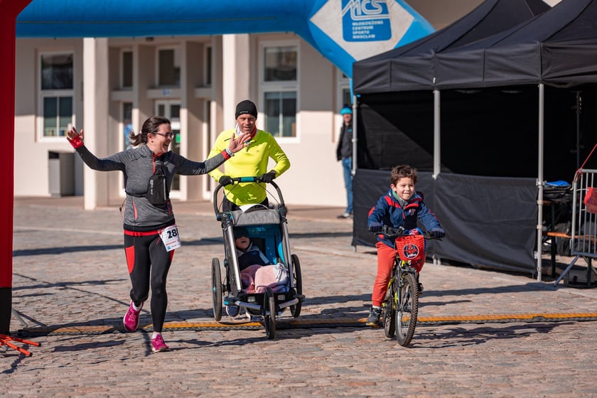 Wrocławska Trzydziestka - zdjęcia uczestników biegu na Stadionie Olimpijskim - 16 marca 2025 r.