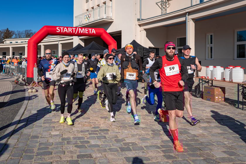 Wrocławska Trzydziestka - zdjęcia uczestników biegu na Stadionie Olimpijskim - 16 marca 2025 r.