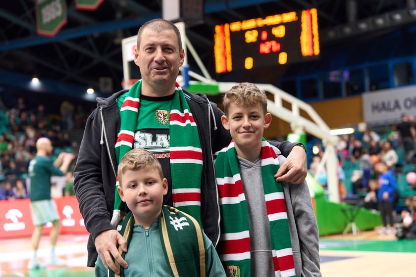 Śląsk Wrocław wygrał z Zastalem w Orbicie. Zdjęcia kibic&oacute;w