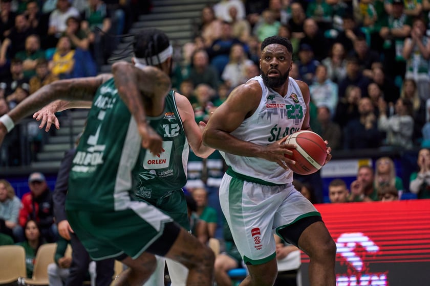 Śląsk Wrocław wygrał z Zastalem w Orbicie. Zdjęcia kibic&oacute;w