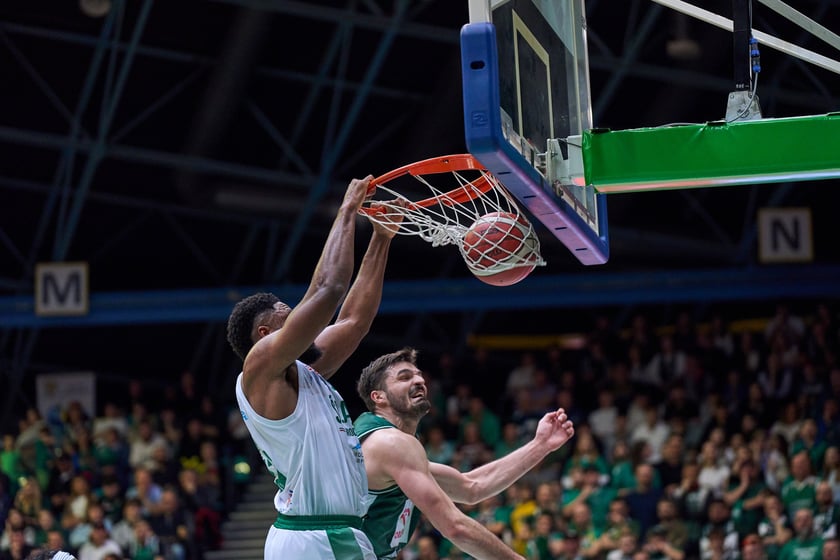 Śląsk Wrocław wygrał z Zastalem w Orbicie. Zdjęcia kibic&oacute;w