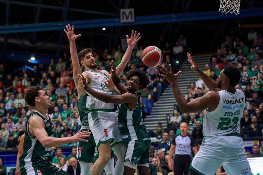 Śląsk Wrocław wygrał z Zastalem w Orbicie. Zdjęcia kibic&oacute;w