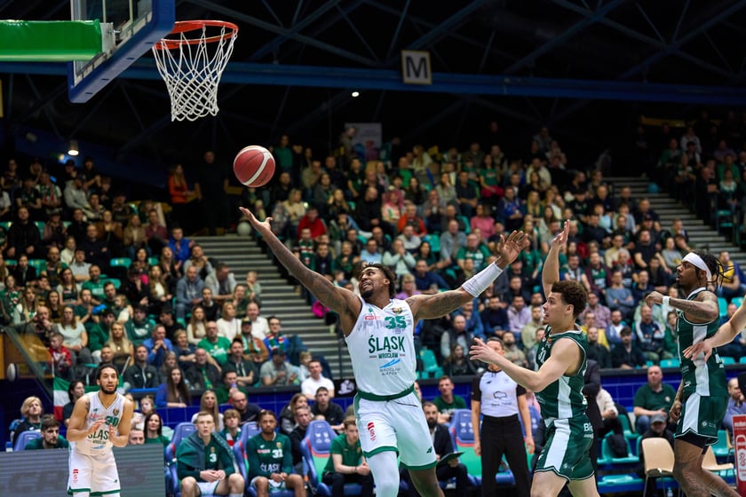 Śląsk Wrocław wygrał z Zastalem w Orbicie. Zdjęcia kibic&oacute;w