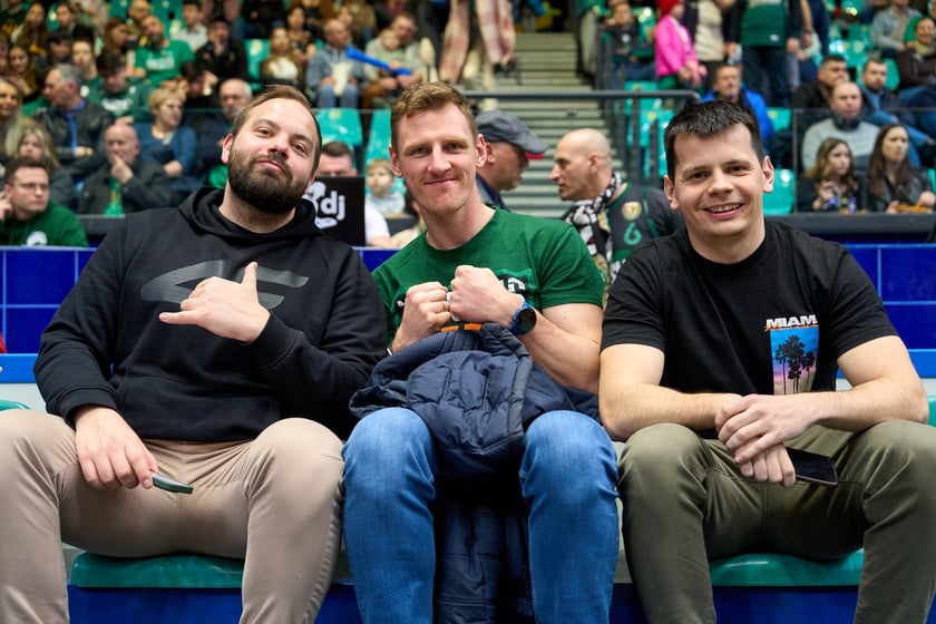 Śląsk Wrocław wygrał z Zastalem w Orbicie. Zdjęcia kibic&oacute;w