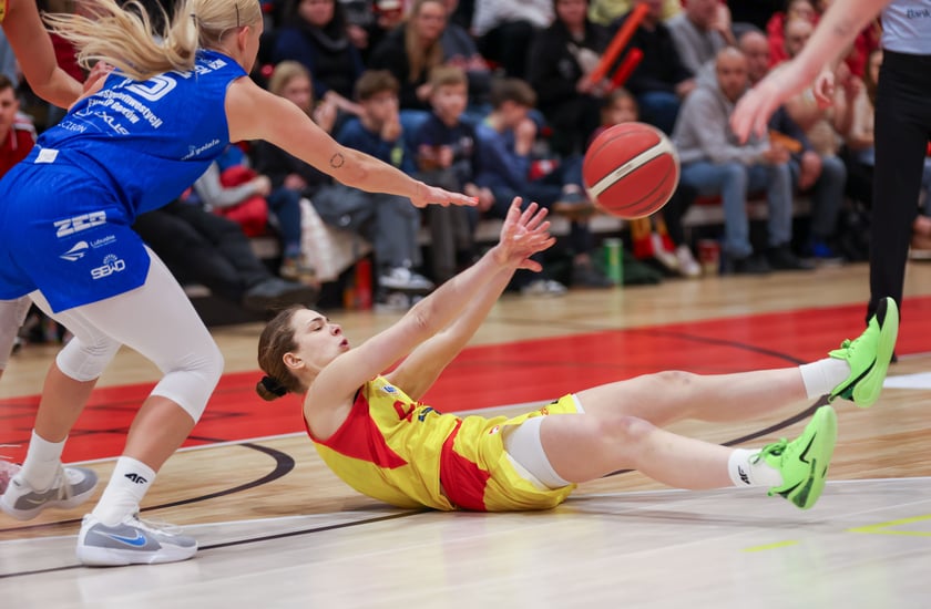 Mecz koszykówki kobiet Śleza Wroclaw vs. Gorzów Wielkopolski stoczony 26.03.2025 we Wrocławiu