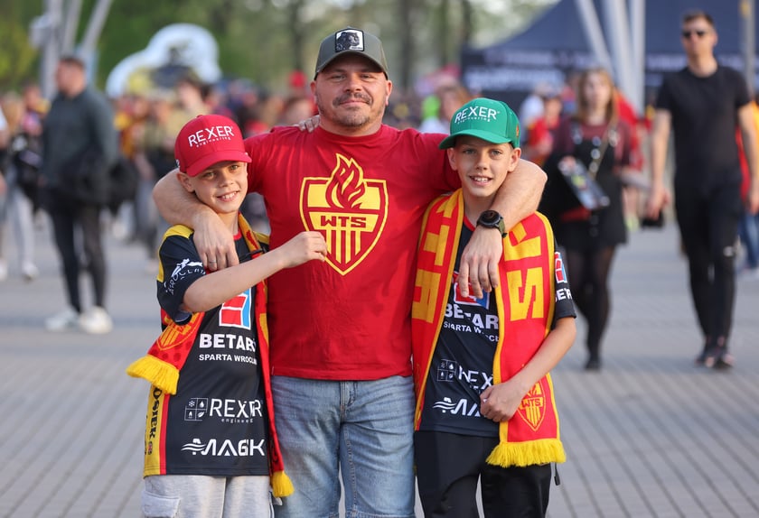 Mecz Sparta - Falubaz. Inauguracja sezonu PGE Ekstraligi we Wrocławiu