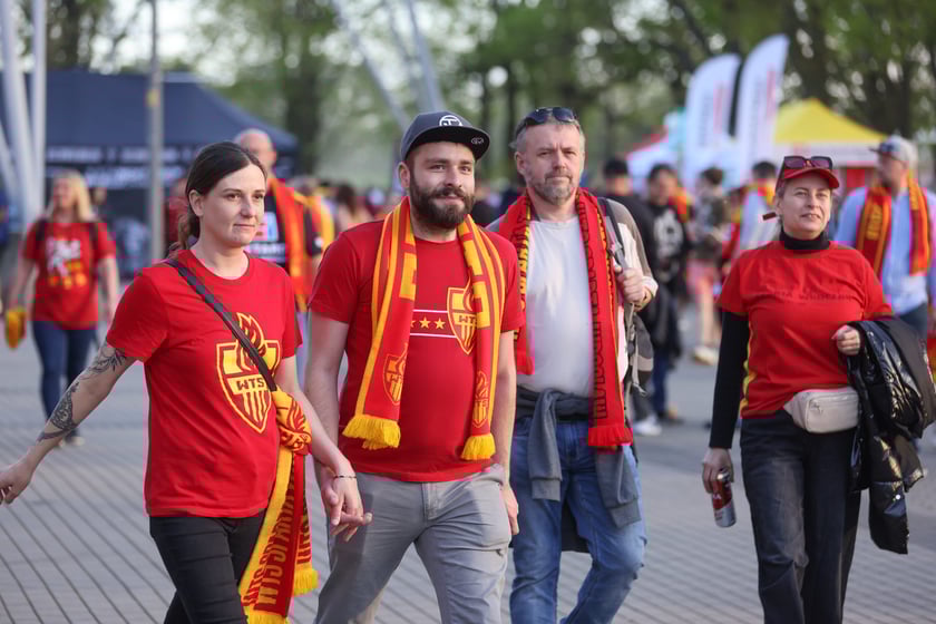 Mecz Sparta - Falubaz. Inauguracja sezonu PGE Ekstraligi we Wrocławiu