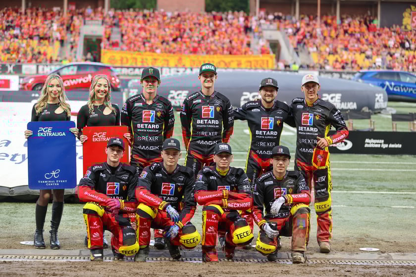 Mecz Sparta - Falubaz. Inauguracja sezonu PGE Ekstraligi we Wrocławiu