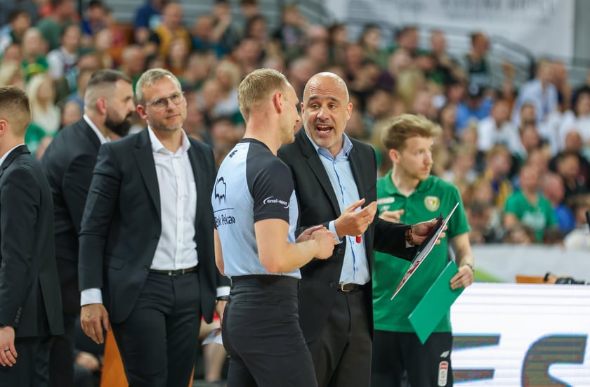 Mecz Śląska ze Stalą (91:87) w Hali Stulecia