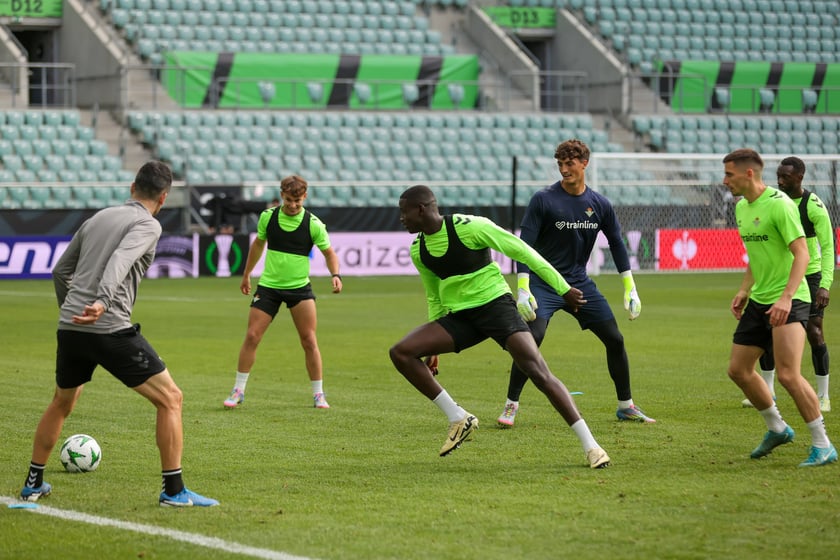 Trening Betisu na stadionie we Wrocławiu przed finałem z Chelsea, 27 maja