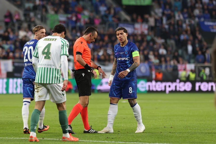 Finał Ligi Konferencji we Wrocławiu - piłkarze Chelsea i Realu Betis podczas meczu
