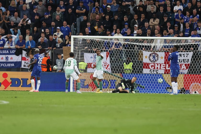 Finał Ligi Konferencji we Wrocławiu - piłkarze Chelsea i Realu Betis podczas meczu