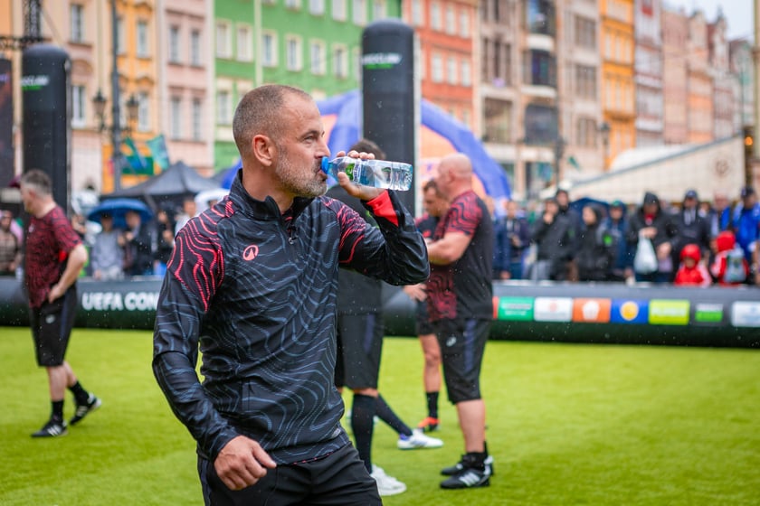 Pokazowy mecz w strefie Fan Festival w rynku, 28 maja 2025