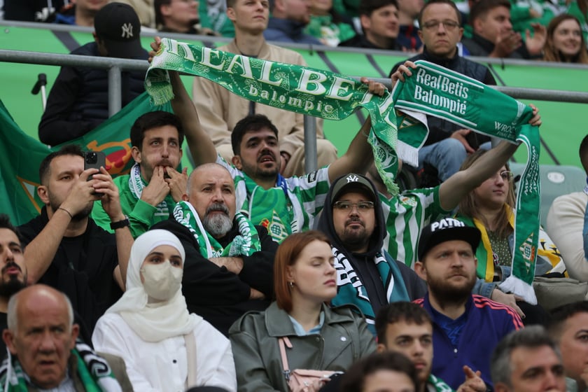 Finał Ligi Konferencji Chelsea F.C - Real Betis we Wrocławiu - zdjęcia kibiców