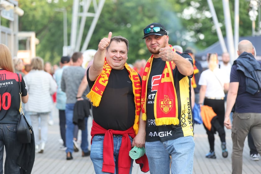 Kibice przed Stadionem Olimpijskim przed meczem Betard Sparta Wrocław - Włókniarz Częstochowa - 30 maja 2025 r.