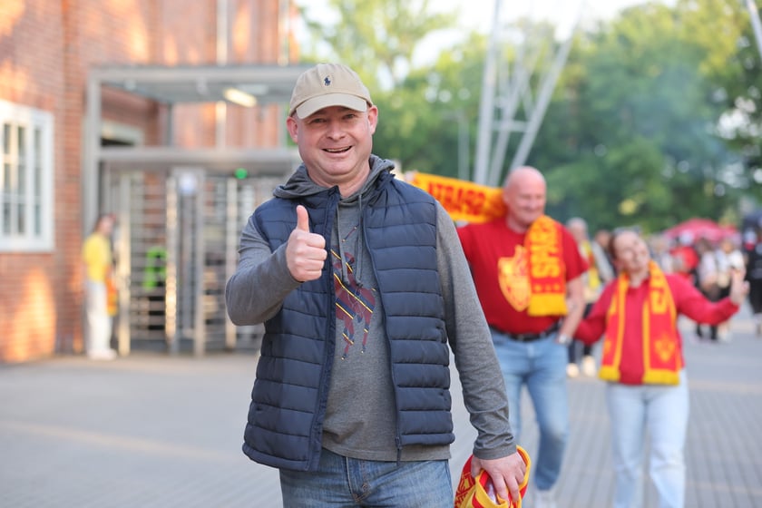 Kibice przed Stadionem Olimpijskim przed meczem Betard Sparta Wrocław - Włókniarz Częstochowa - 30 maja 2025 r.