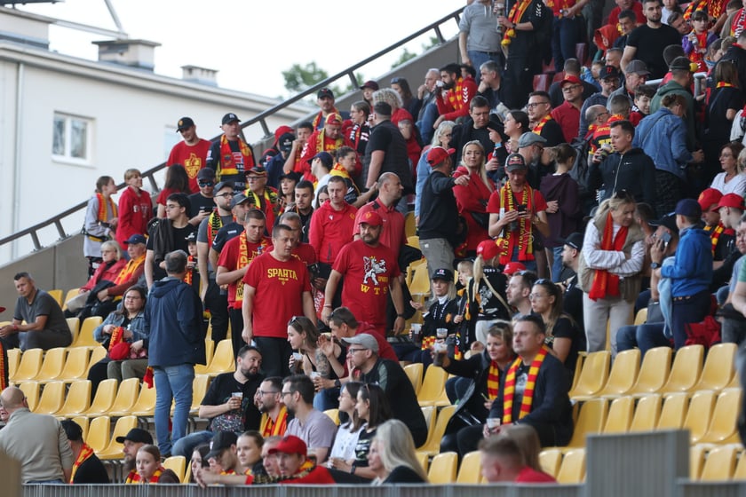 Kibice przed Stadionem Olimpijskim przed meczem Betard Sparta Wrocław - Włókniarz Częstochowa - 30 maja 2025 r.