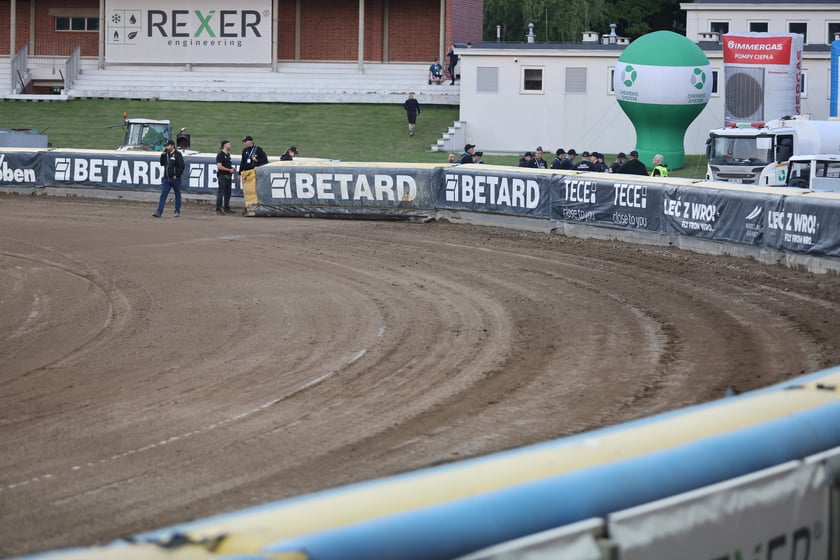 Kibice przed Stadionem Olimpijskim przed meczem Betard Sparta Wrocław - Włókniarz Częstochowa - 30 maja 2025 r.