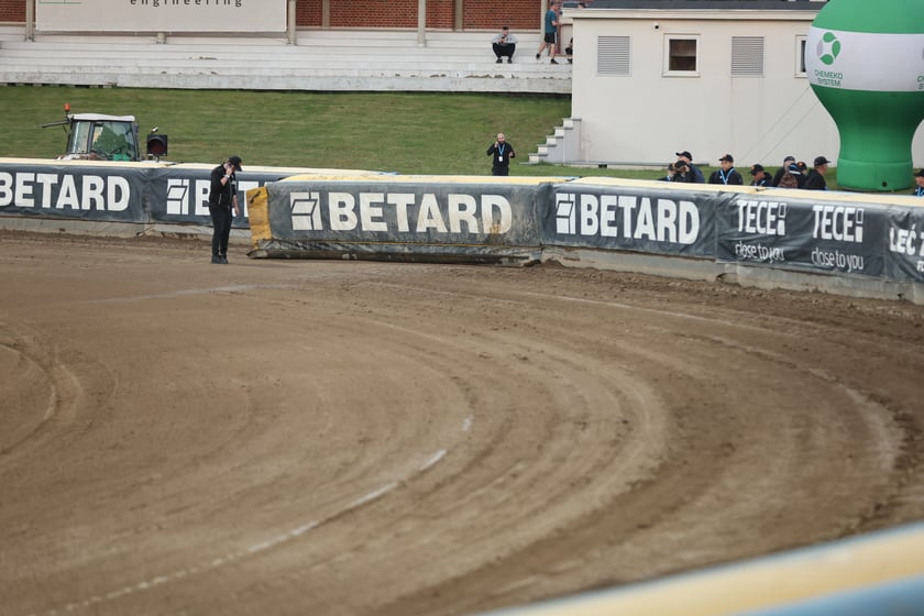 Kibice przed Stadionem Olimpijskim przed meczem Betard Sparta Wrocław - Włókniarz Częstochowa - 30 maja 2025 r.
