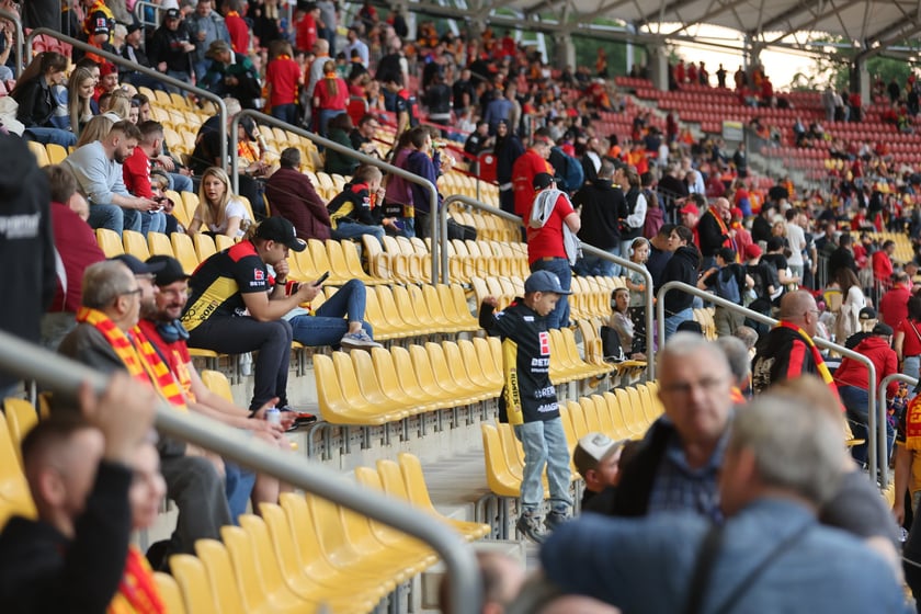 Kibice przed Stadionem Olimpijskim przed meczem Betard Sparta Wrocław - Włókniarz Częstochowa - 30 maja 2025 r.