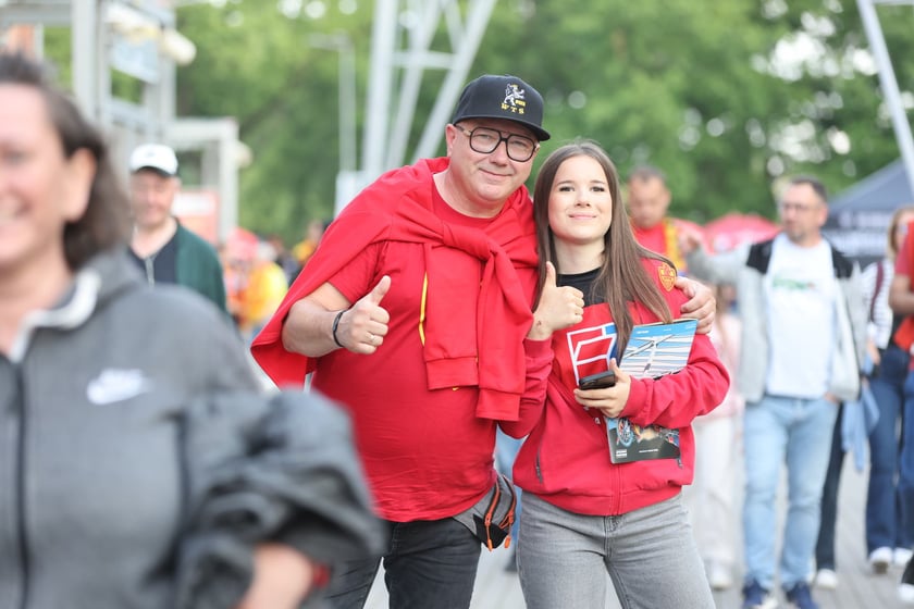 Kibice przed Stadionem Olimpijskim przed meczem Betard Sparta Wrocław - Włókniarz Częstochowa - 30 maja 2025 r.