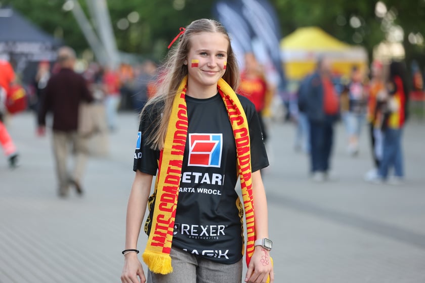 Kibice przed Stadionem Olimpijskim przed meczem Betard Sparta Wrocław - Włókniarz Częstochowa - 30 maja 2025 r.