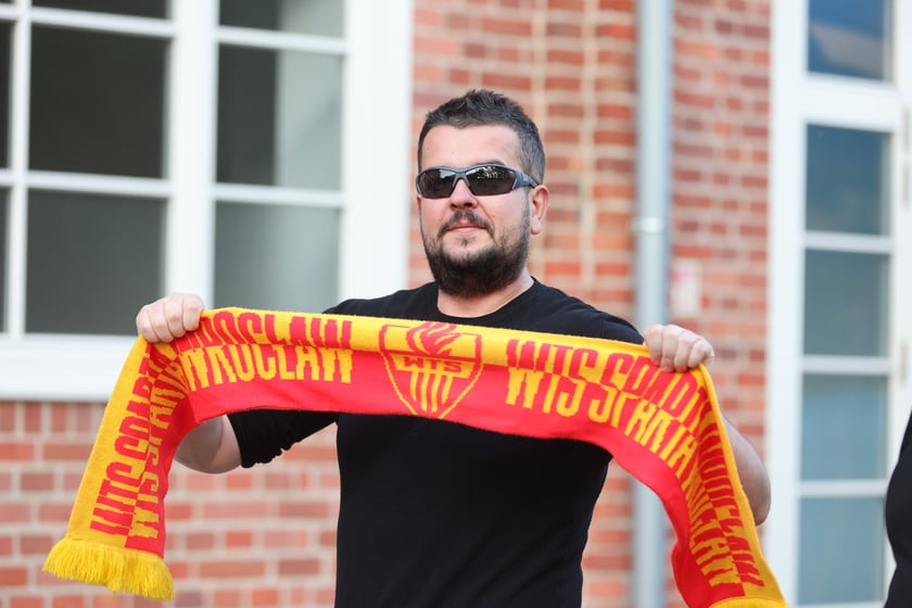 Kibice przed Stadionem Olimpijskim przed meczem Betard Sparta Wrocław - Włókniarz Częstochowa - 30 maja 2025 r.