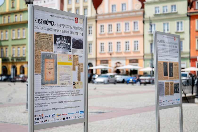 80 lat Pierwszego Klubu Sportowego Ślęza Wrocław, plac Solny we Wrocławiu