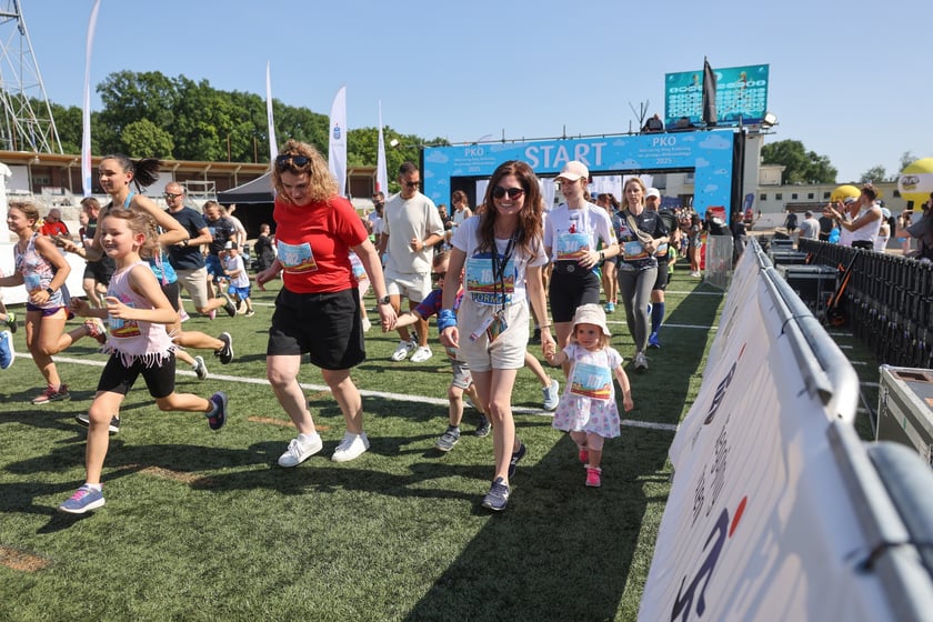 PKO Wieczorny Bieg Rodzinny. Zdjęcia uczestników