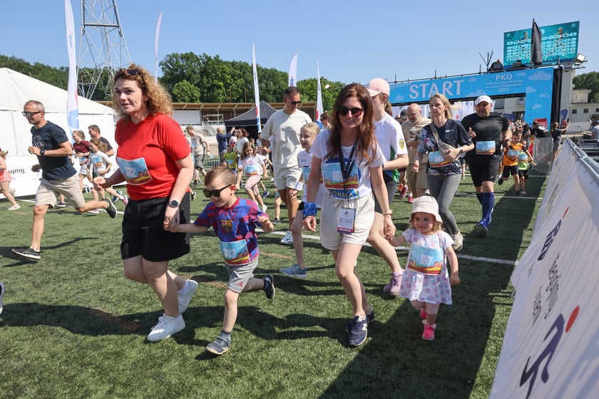 PKO Wieczorny Bieg Rodzinny. Zdjęcia uczestników