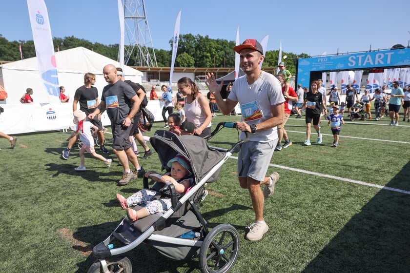 PKO Wieczorny Bieg Rodzinny. Zdjęcia uczestników