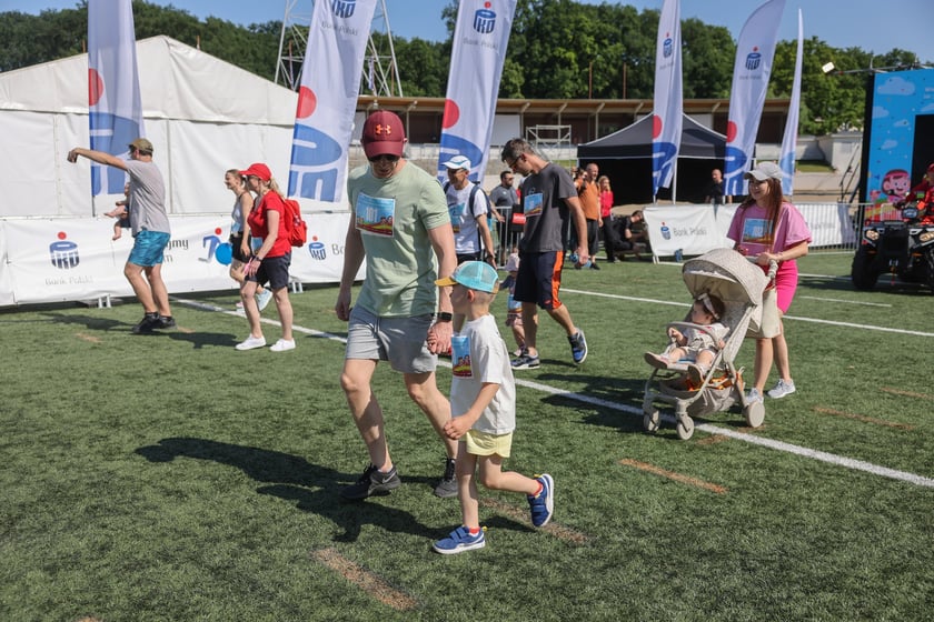 PKO Wieczorny Bieg Rodzinny. Zdjęcia uczestników