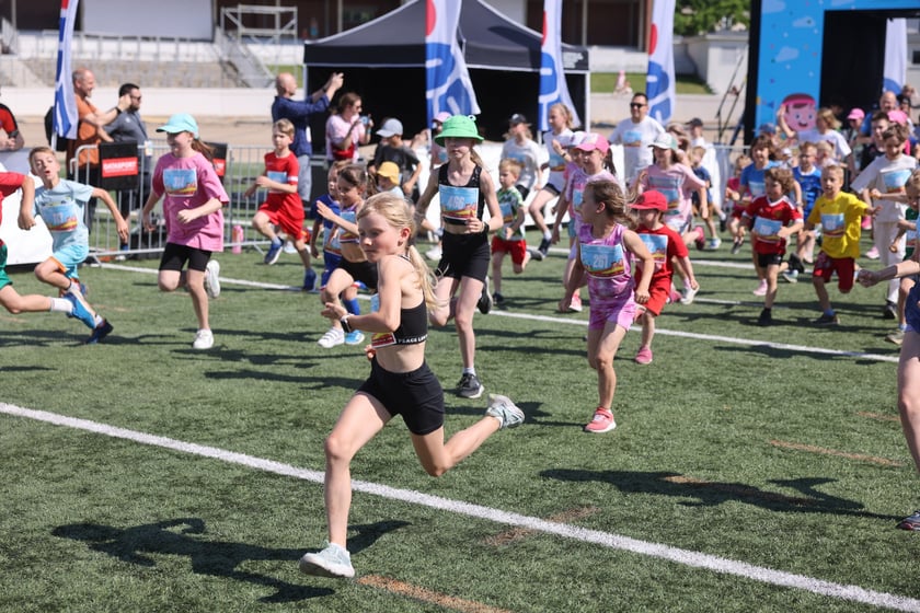 PKO Wieczorny Bieg Rodzinny. Zdjęcia uczestników