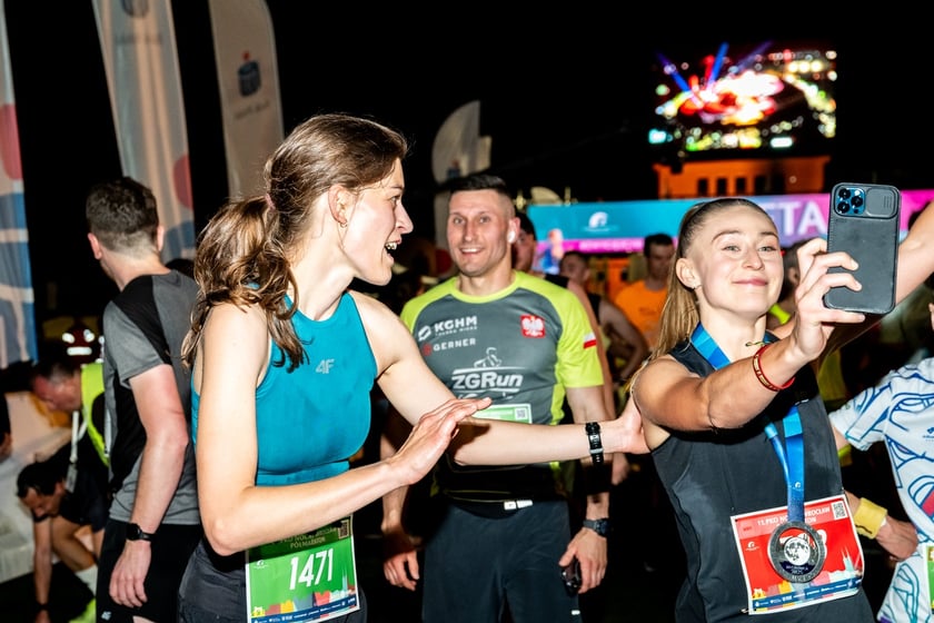 Uczestnicy 11. PKO Nocnego Wrocław Półmaratonu