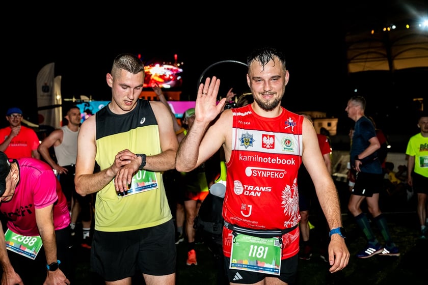 Uczestnicy 11. PKO Nocnego Wrocław Półmaratonu