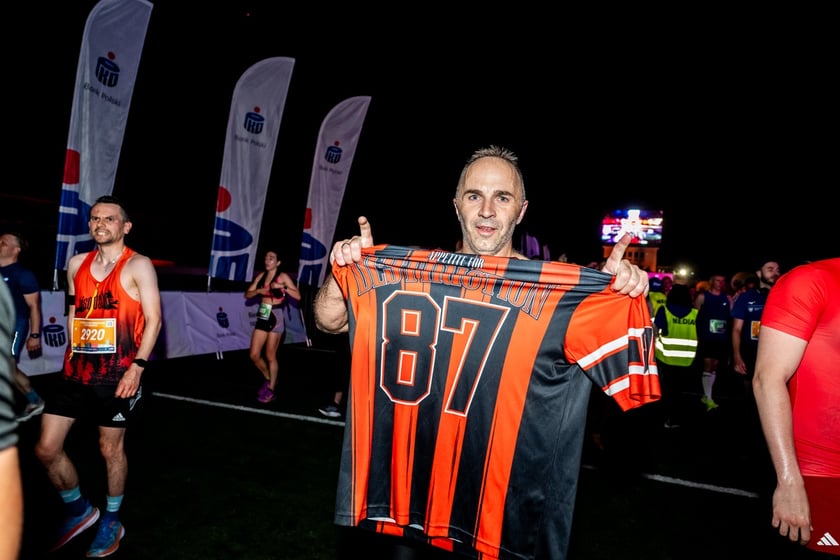 Uczestnicy 11. PKO Nocnego Wrocław Półmaratonu