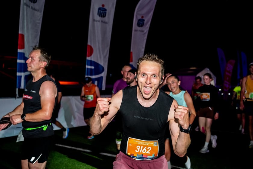 Uczestnicy 11. PKO Nocnego Wrocław Półmaratonu