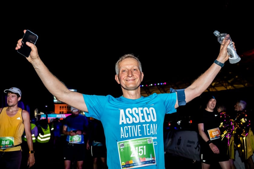Uczestnicy 11. PKO Nocnego Wrocław Półmaratonu