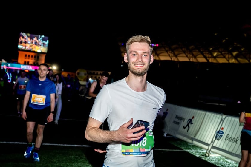 Uczestnicy 11. PKO Nocnego Wrocław Półmaratonu
